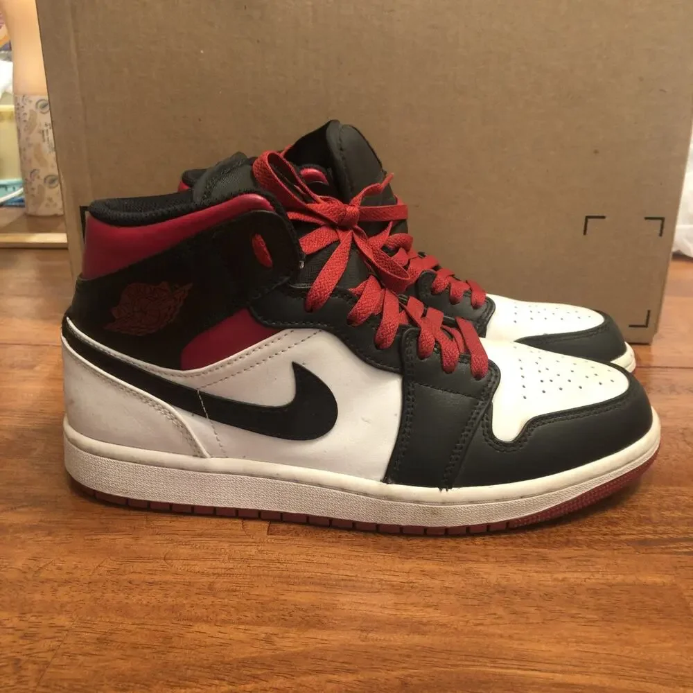 Nike Air Jordan 1 Mid Gym Shoe Mens Size 8 Red/Black/White Basketball Athletic